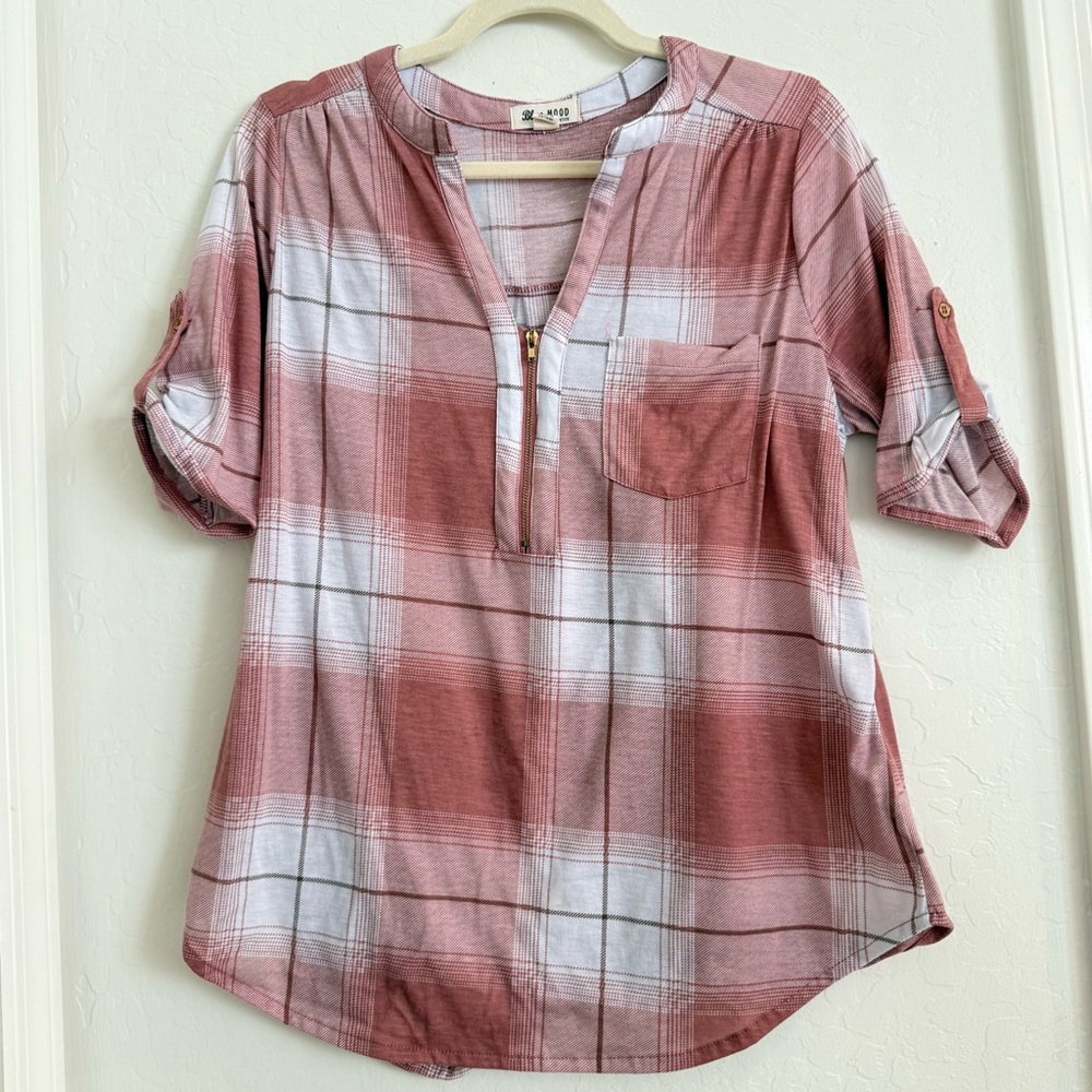 Plaid Petite XL Women's Top -‎ Pink and White Zip